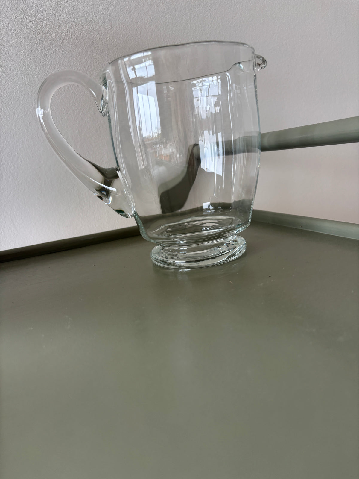 Smuk glasvase på fod
