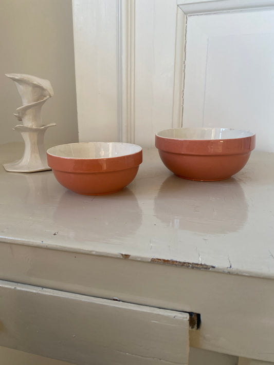 Almunia bowls dark pink