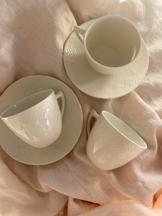 B&G coffee cups cream-coloured
