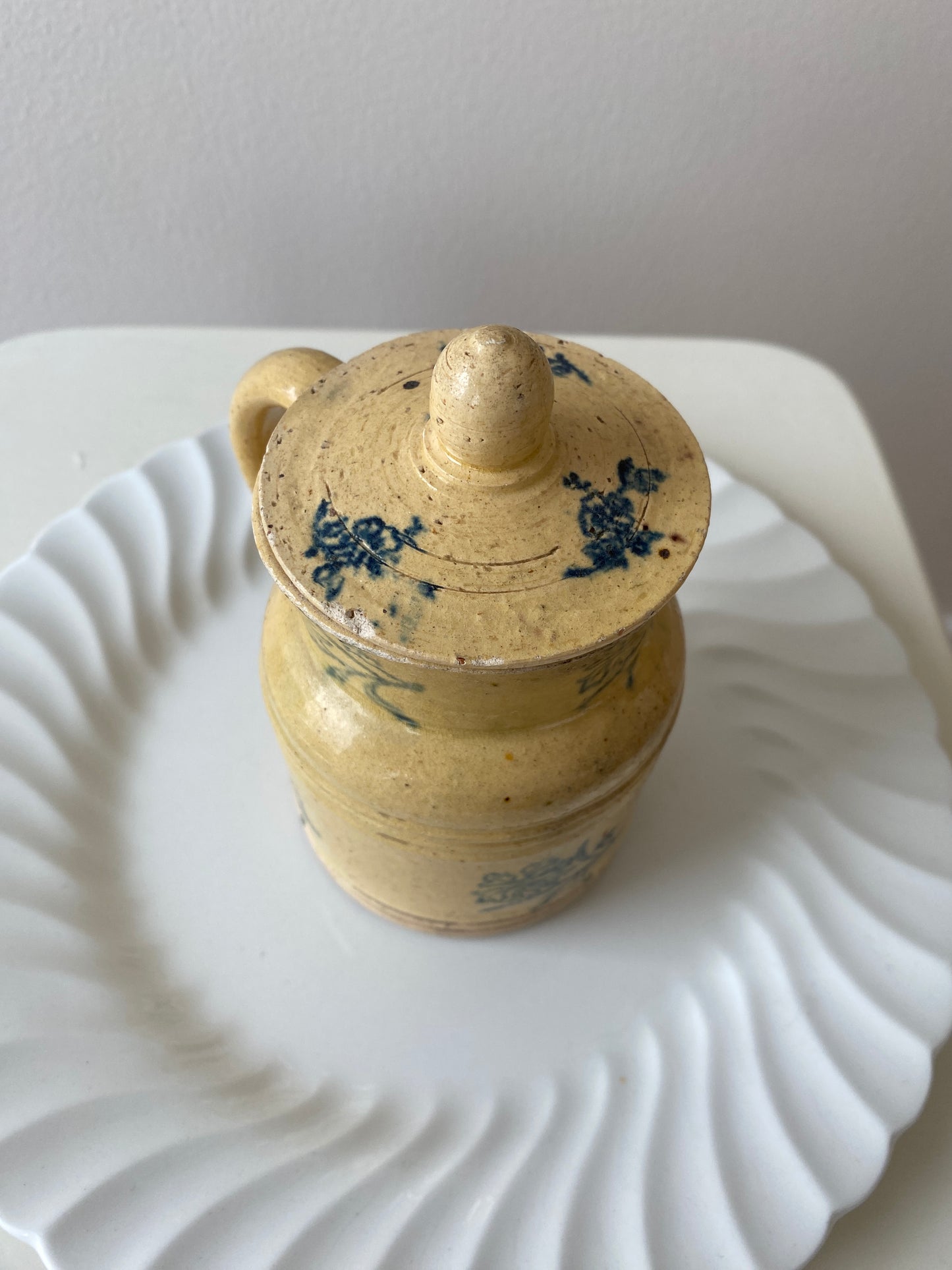 Lille fransk keramik kande