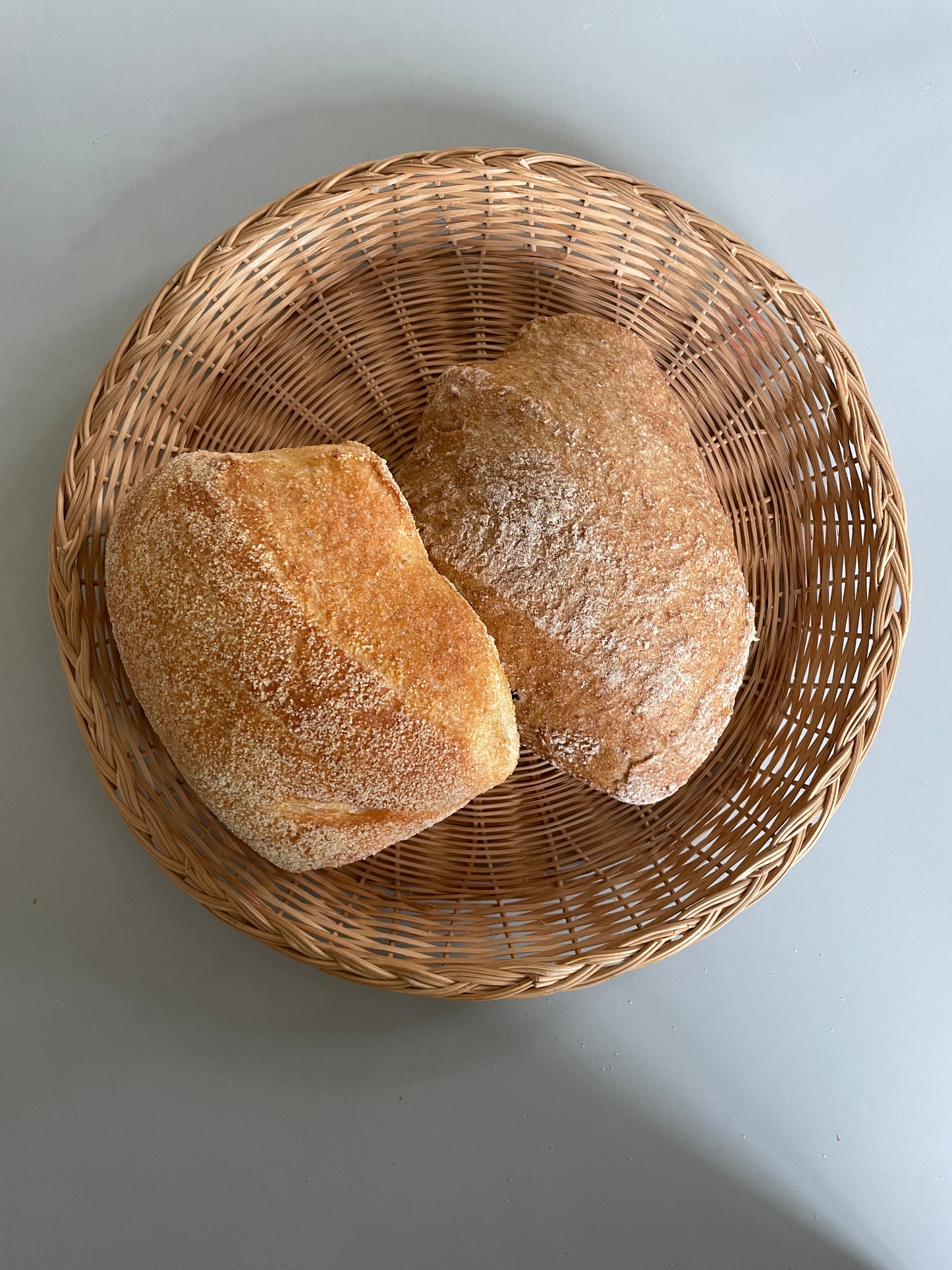Fin rund brødkurv